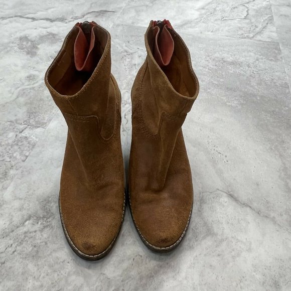 DV by Dolce Vita Womens Heel‎ Pointed Toe Booties Size 6 Camel Brown Suede - Picture 2 of 10